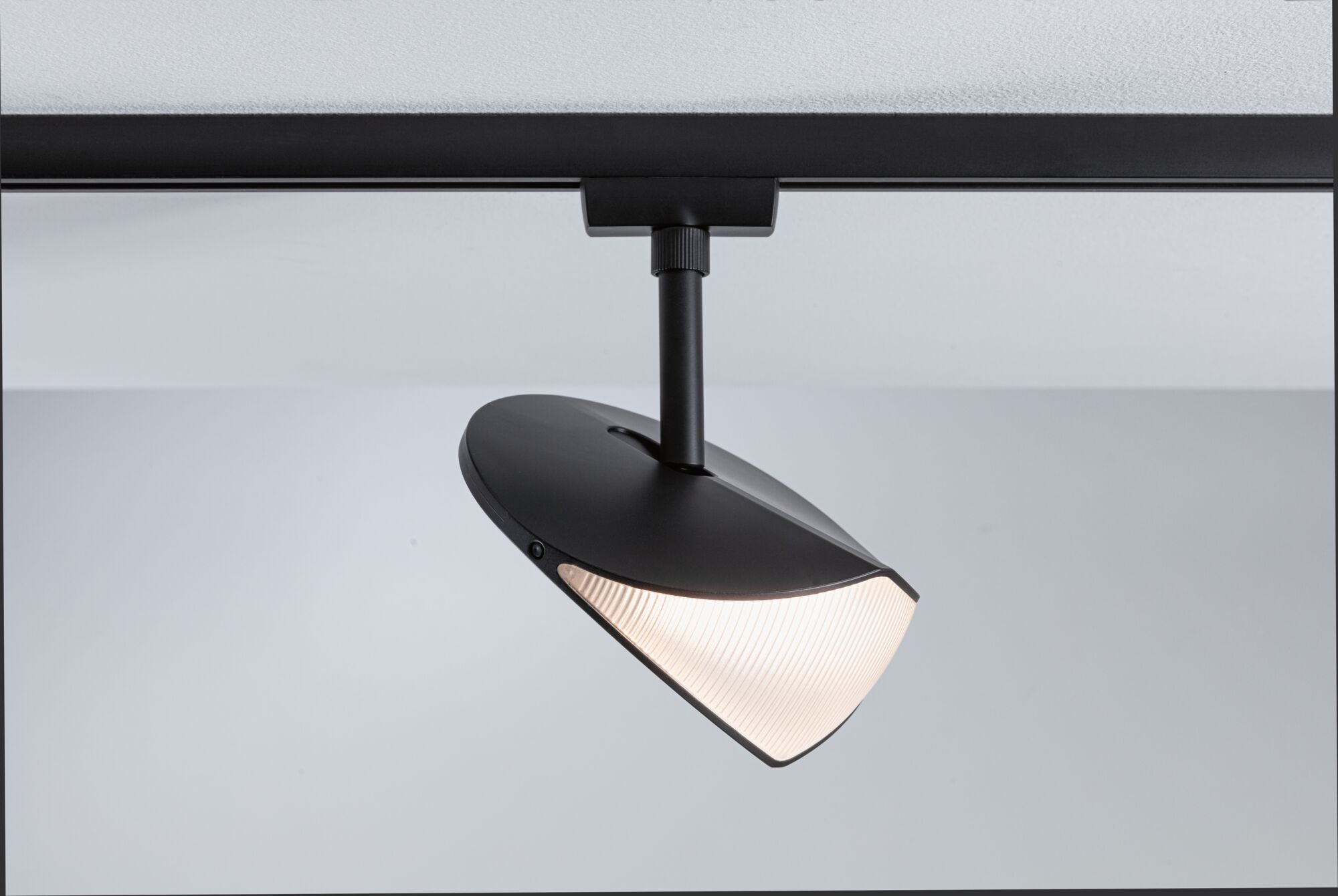 URail LED Schienenspot 3-Step-Dim Alejandro 800lm 10W 3000K dimmbar 230V Schwarz matt