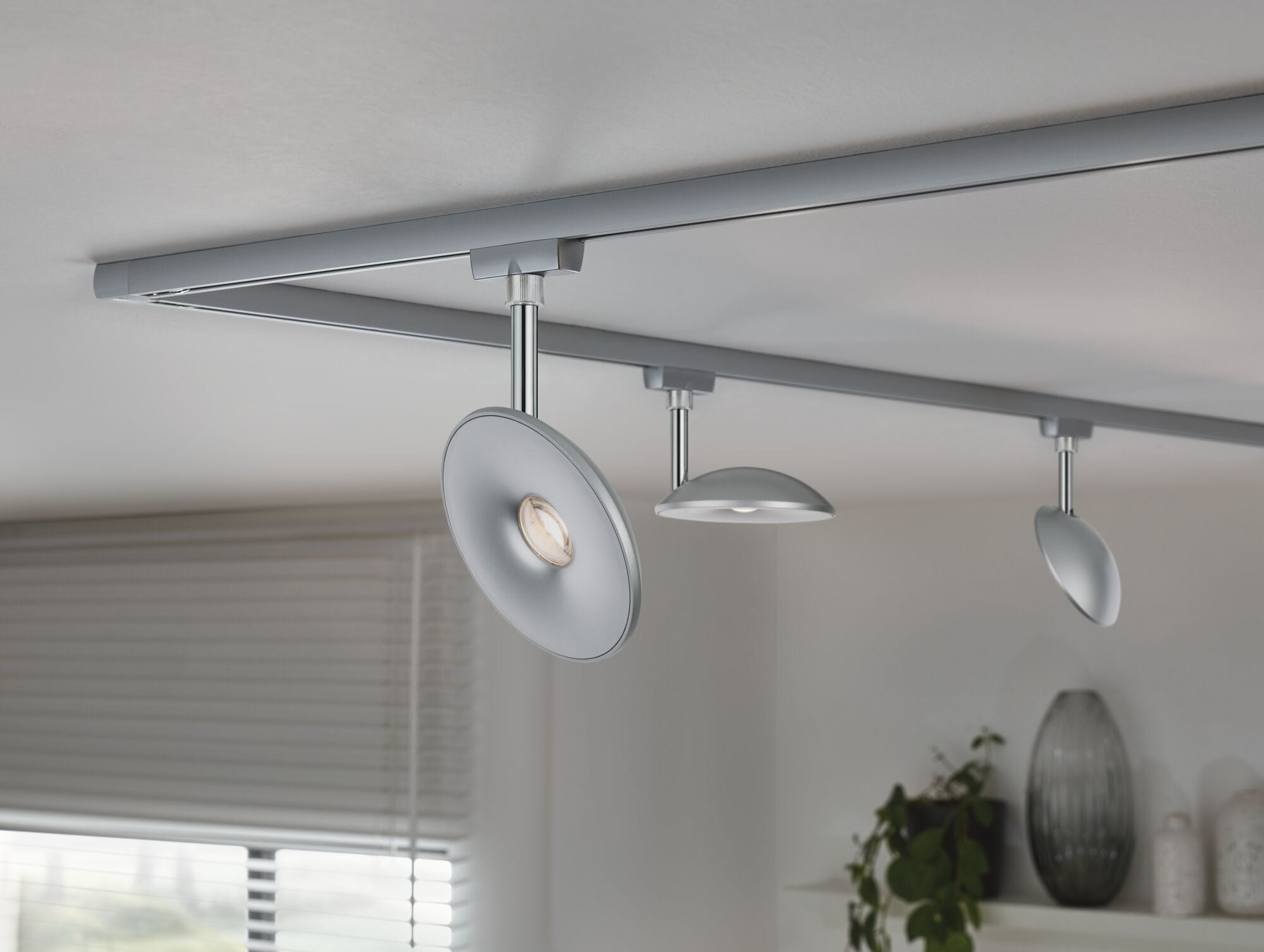 URail LED Schienenspot Sphere Einzelspot 493lm 7W 2700K dimmbar 230V Chrom matt/Chrom