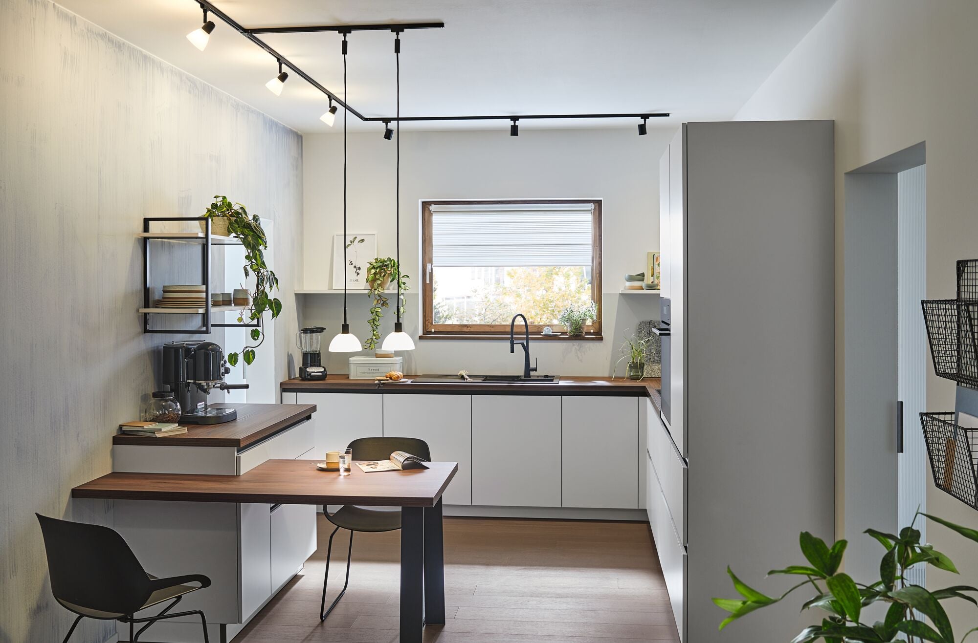 URail Pendel Sarrasani E14 max. 20W dimmbar 230V Schwarz matt/Opal